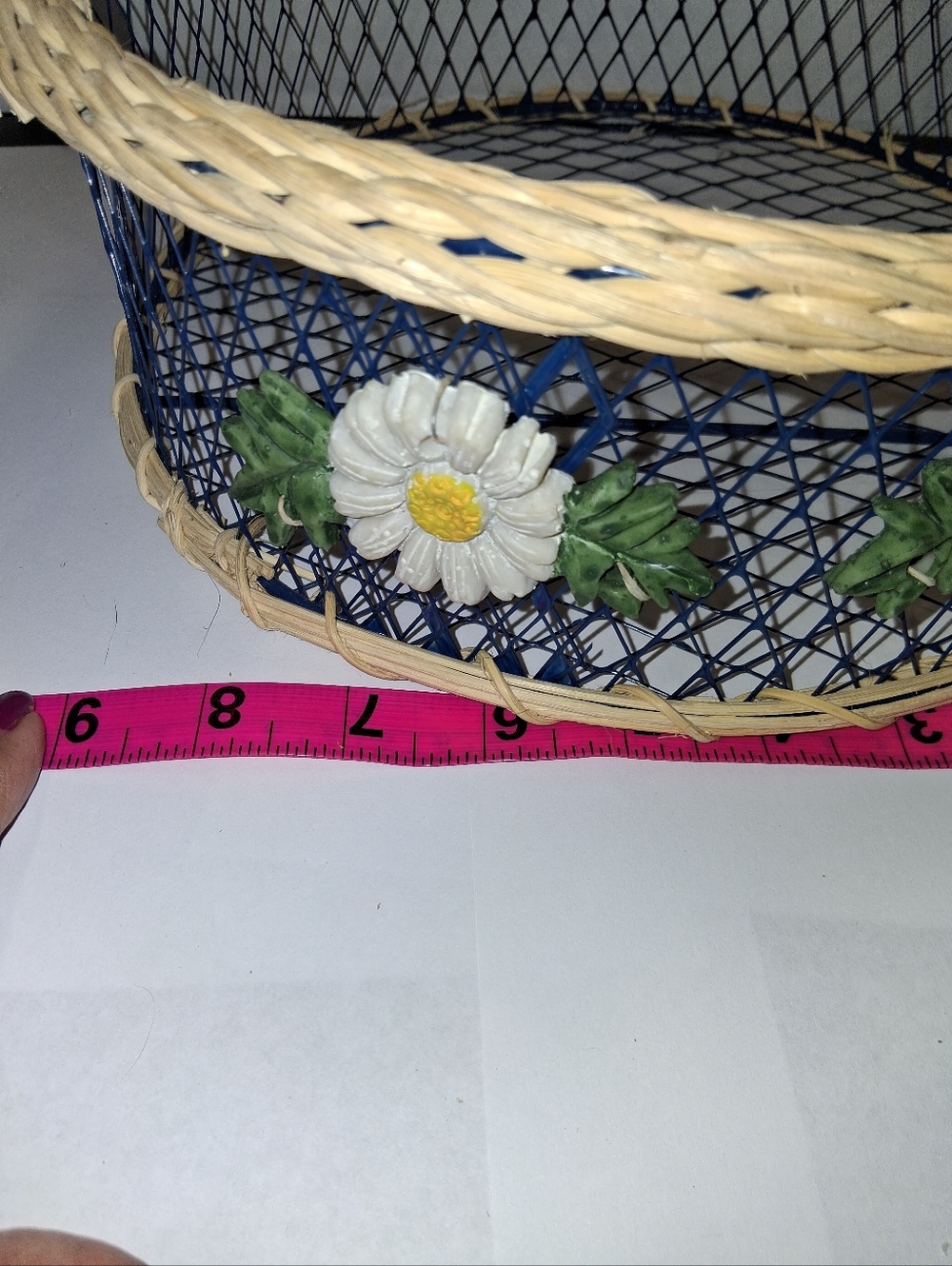 Two Blue Wicker Baskets with Daisy Accents - Picture 3 of 8